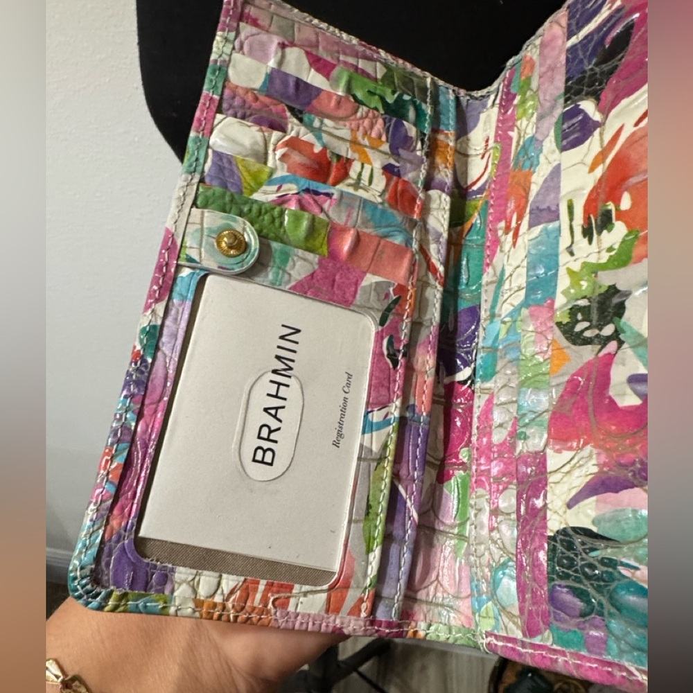 Brahmin Ady Wallet in the Daylily Melbourne colorway new π - Picture 4 of 7